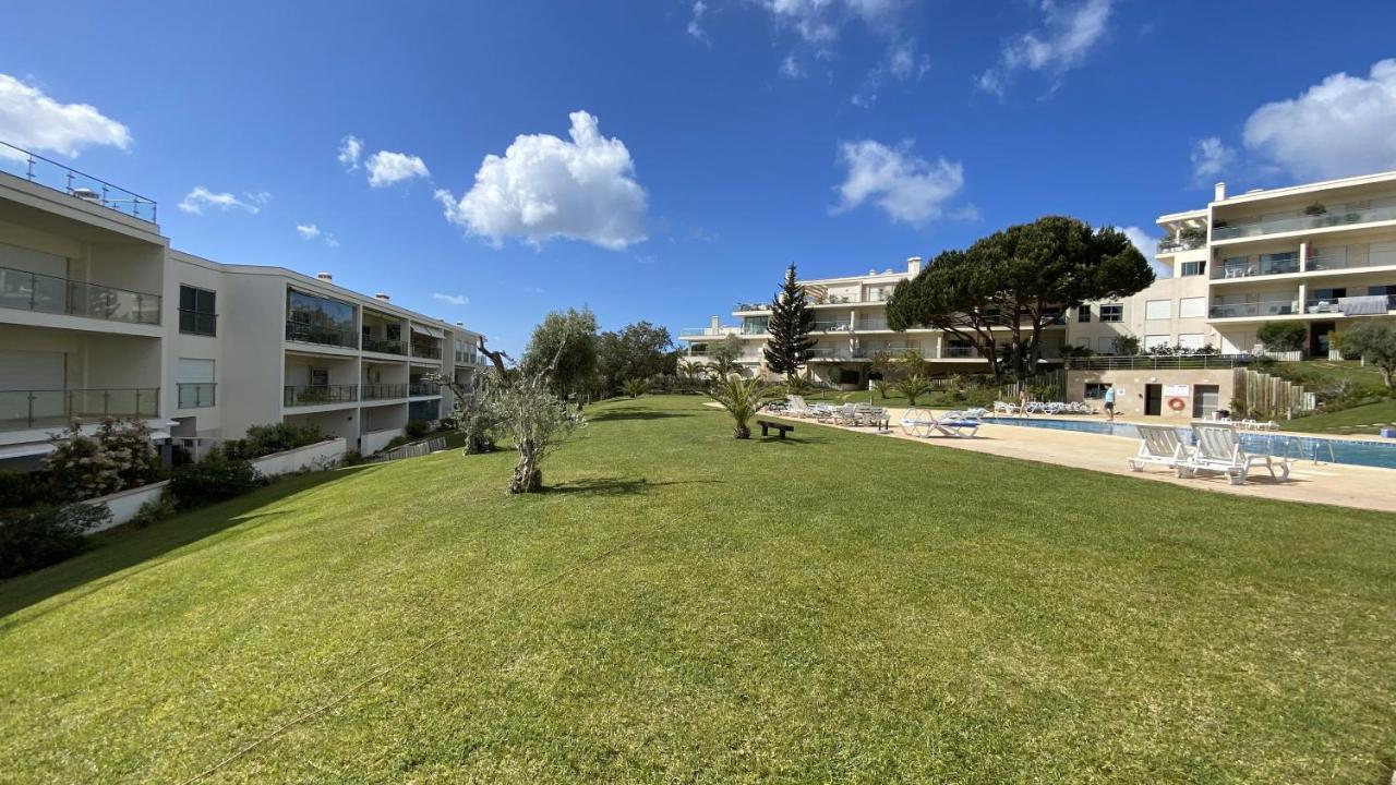 Charmant Appartement A 1Km De La Plage, Avec Piscine A Albufeira Eksteriør billede