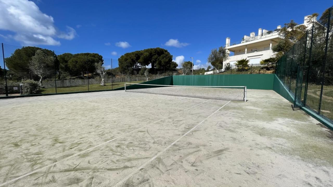 Charmant Appartement A 1Km De La Plage, Avec Piscine A Albufeira Eksteriør billede