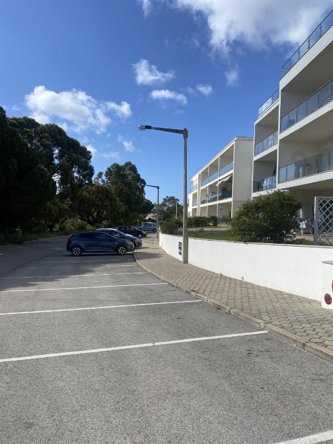 Charmant Appartement A 1Km De La Plage, Avec Piscine A Albufeira Eksteriør billede