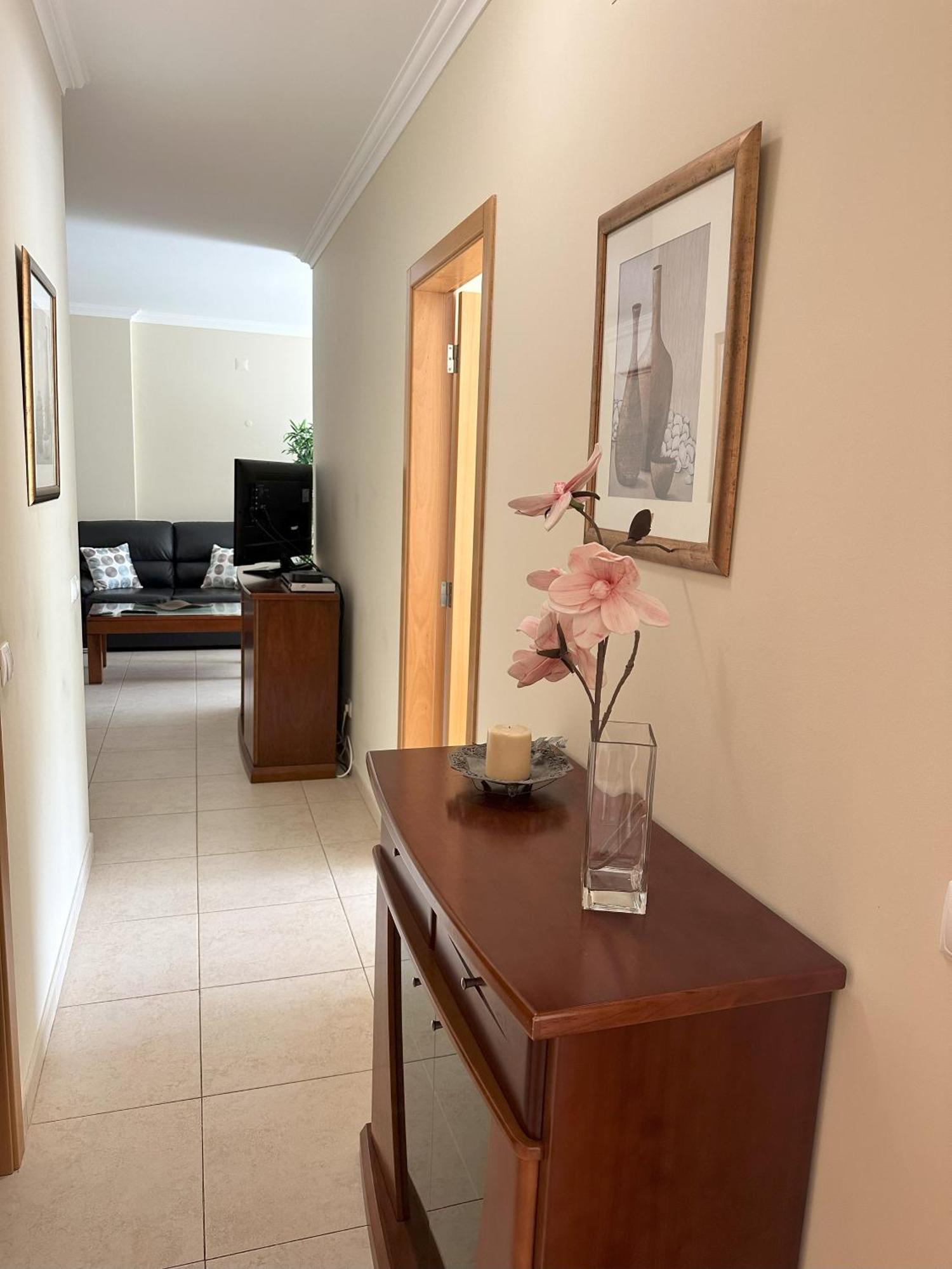 Charmant Appartement A 1Km De La Plage, Avec Piscine A Albufeira Eksteriør billede